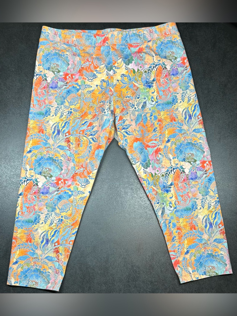 Soft Surroundings Size L Have to Have Printed Crop Legging